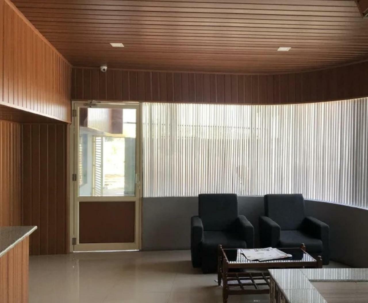 Jippus Galaxy Budget Air Port Hotel Kochi Kültér fotó